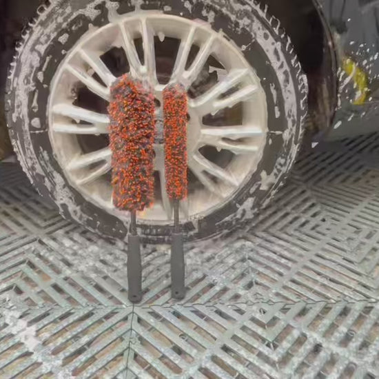 Microfiber Bendable Wheel Detailing Brush, Soft No-Scratch for Car Rims - Orange ShineShop.xyz.
